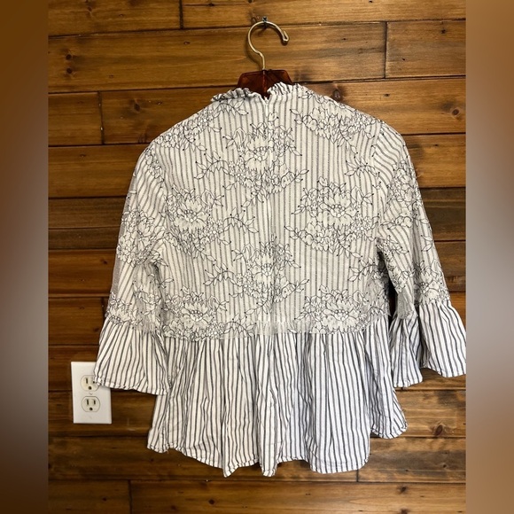 Zara Woman Striped Lace Floral Sheer Layer Size medium blouse top black white - Picture 6 of 8